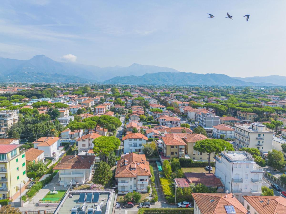 Apartment Dei Fiori By Interhome Lido di Camaiore Dış mekan fotoğraf