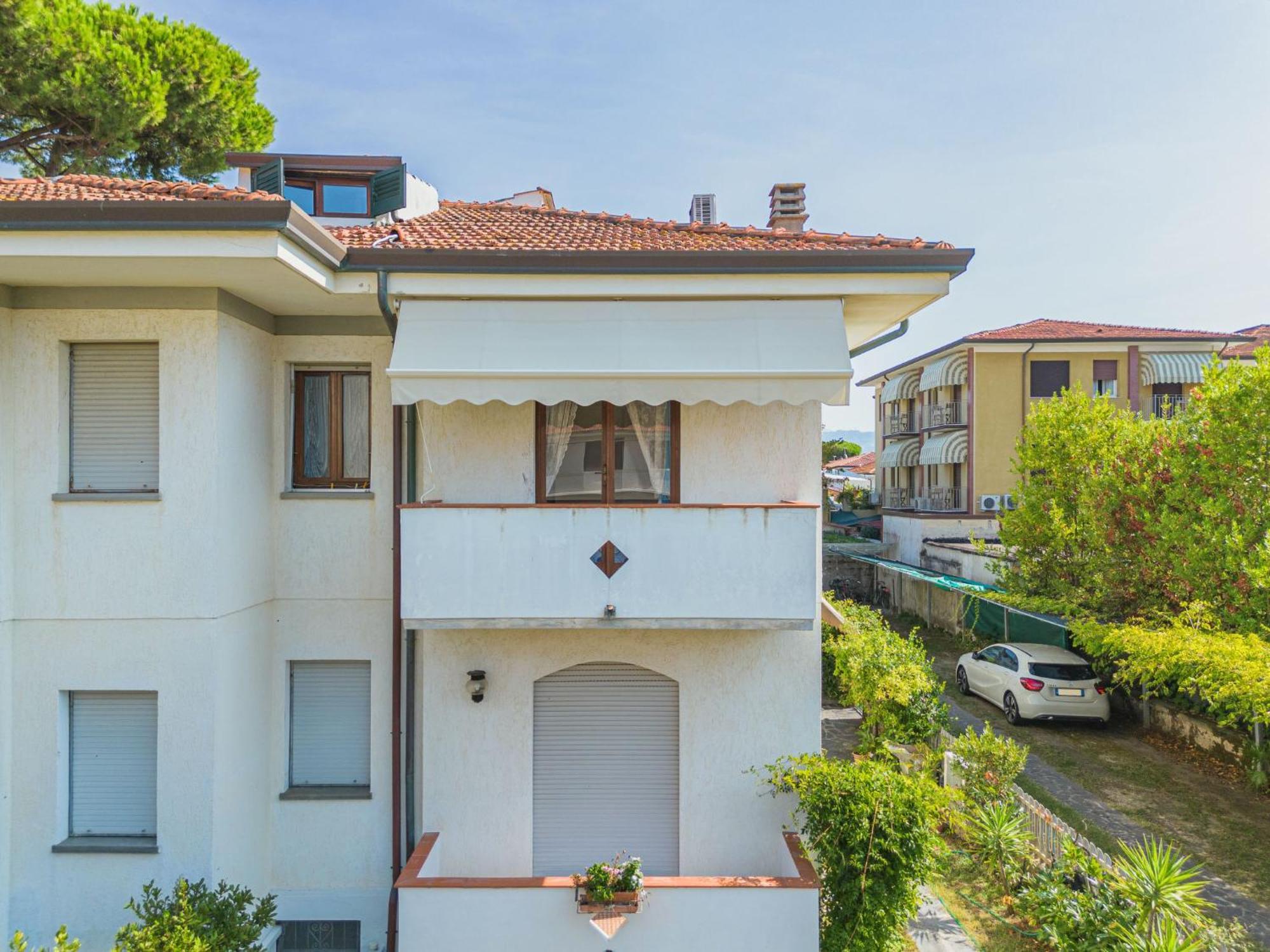 Apartment Dei Fiori By Interhome Lido di Camaiore Dış mekan fotoğraf